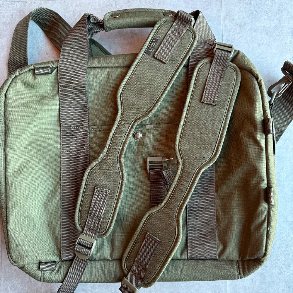 Filson Nylon Ripstop Pullman duffel, surplus green - Picture 2 of 9
